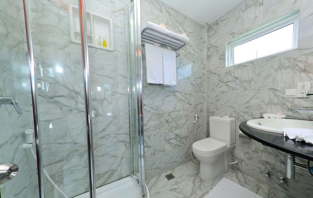 Foto del baño de Hostal Antares Dhangethi &amp;amp; Spa