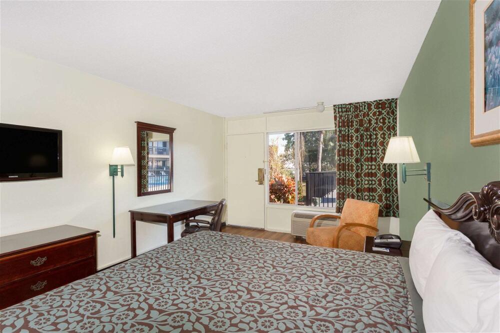 Foto de una habitación de Hotel Travelodge by Wyndham Fort Myers North