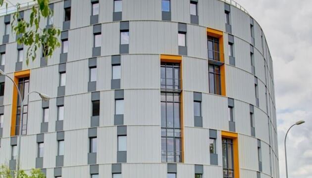 Foto de Estudios y Habitaciones Modernas en PAMPLONA, SK