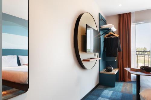 Foto de una habitación de Hotel Ibis Styles Miramas