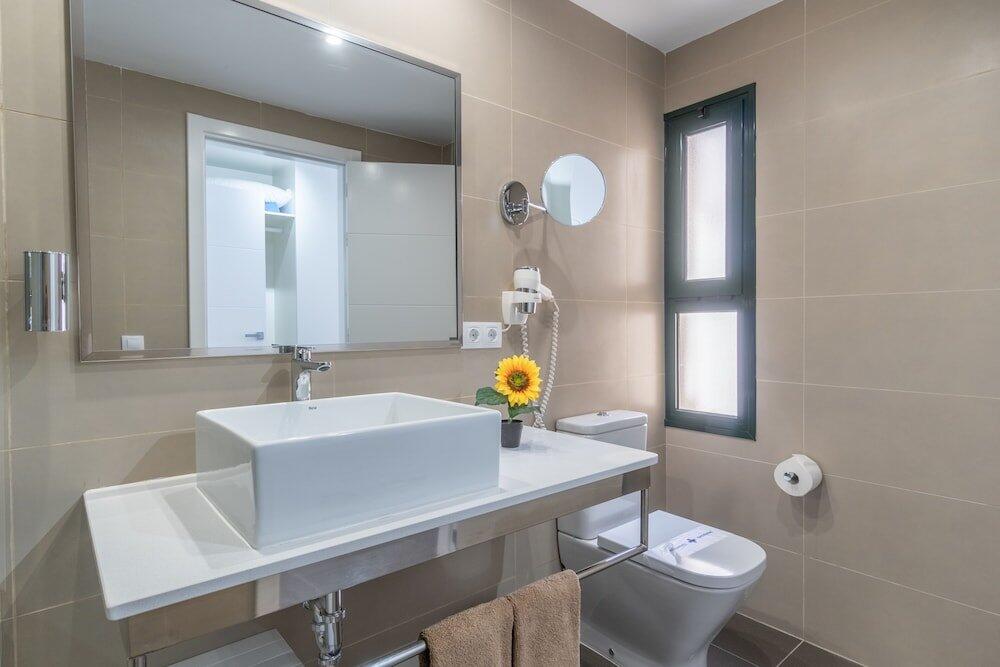 Foto del baño de Apartamentos Bitacora Lanzarote Club