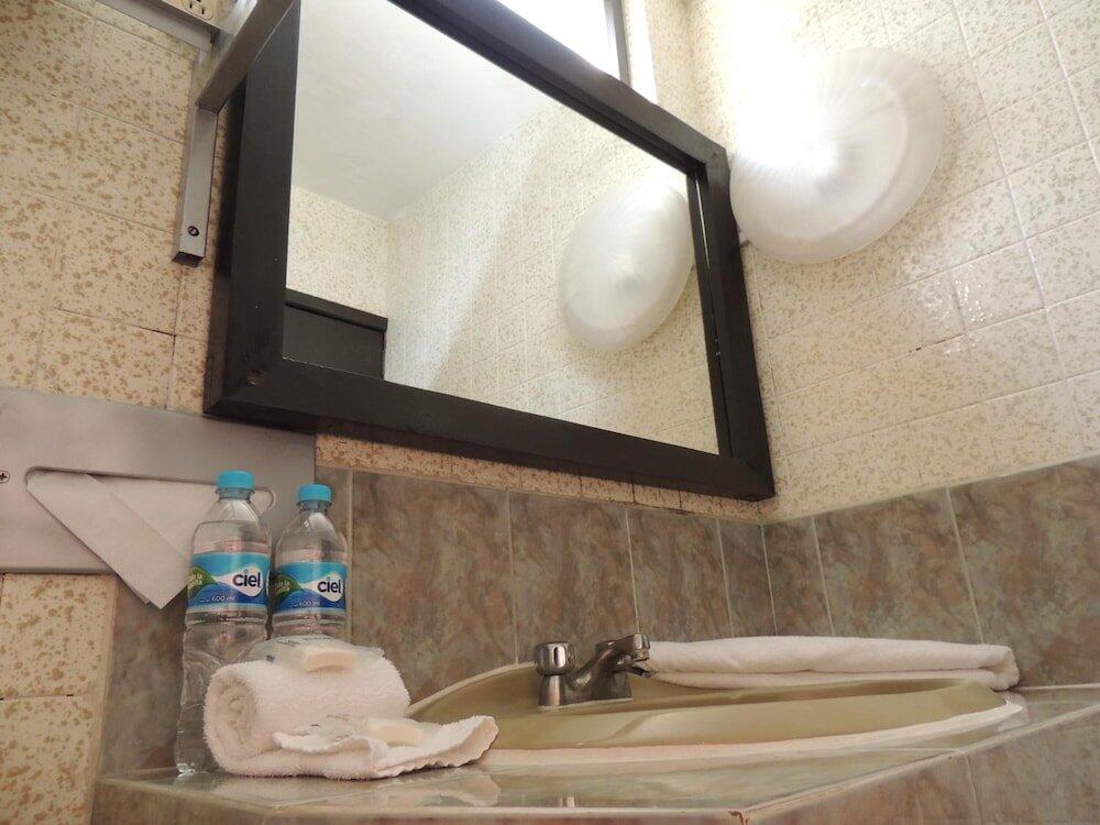 Foto del baño de Hotel Lizbeth
