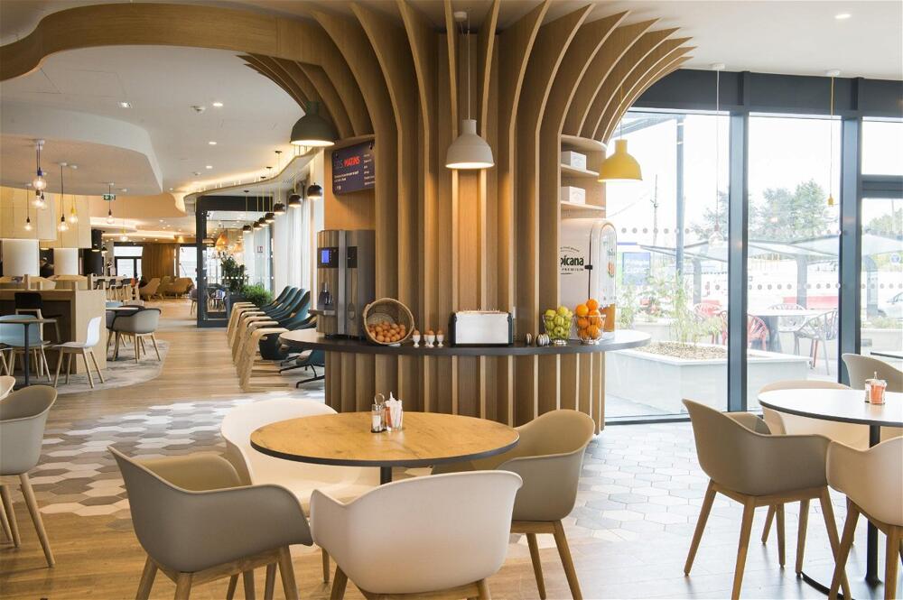 Foto de restauración de Holiday Inn Express - Paris - CDG Airport, an IHG Hotel