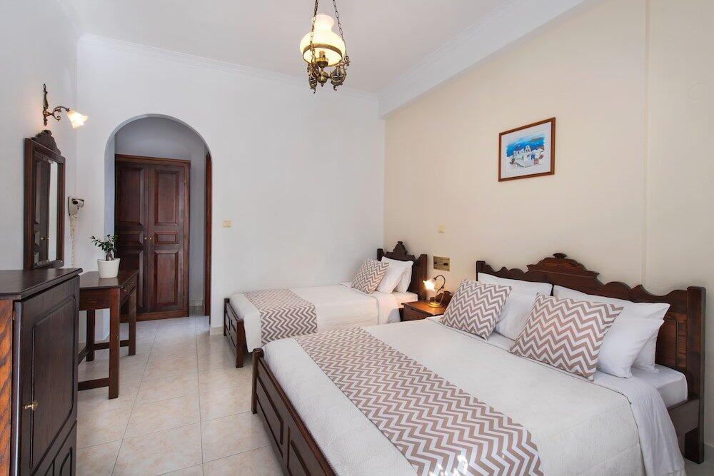 Foto de una habitación de Astir Thira Hotel
