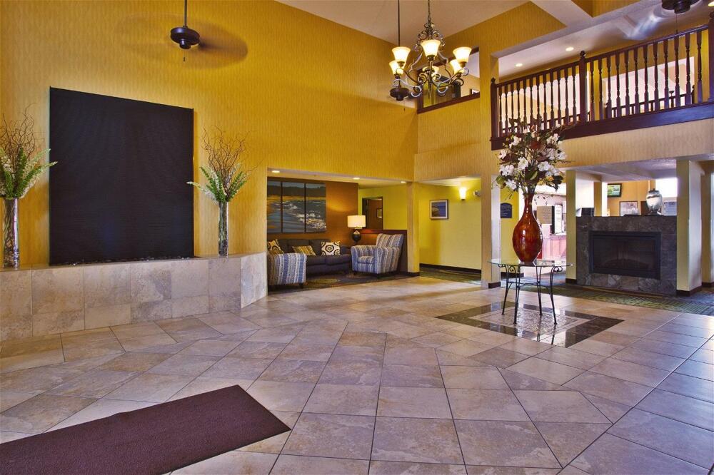 Photo – Holiday Inn Express Hotel &amp;amp; Suites Petoskey, an IHG Hotel