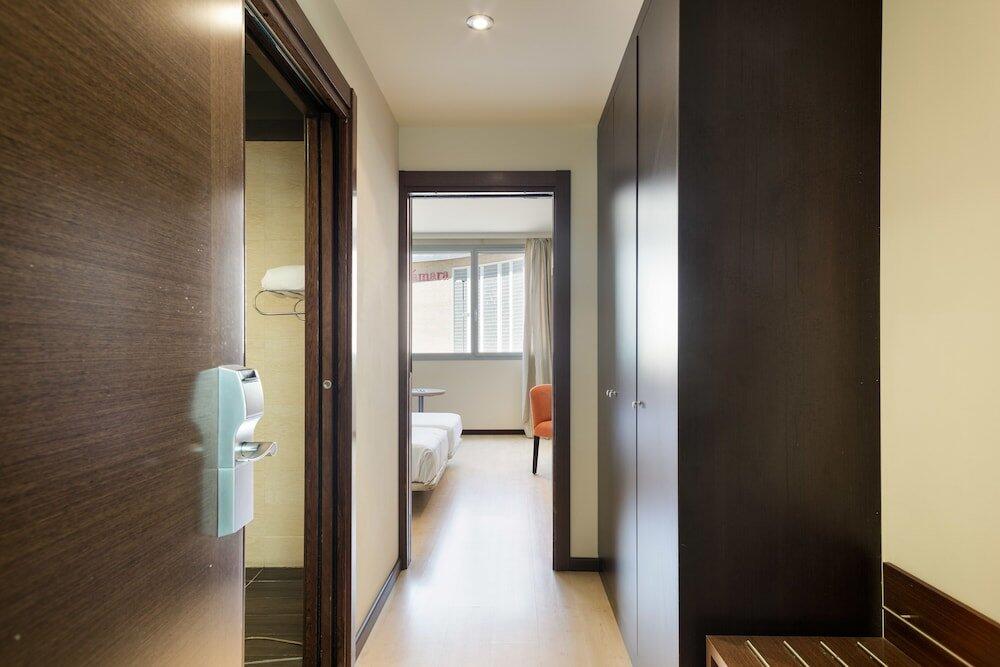 Foto de una habitación de Hotel Abba Huesca