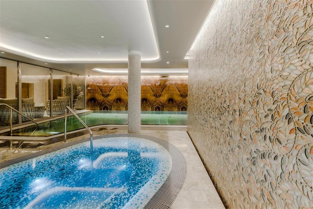 Foto de los servicios de Grand Poet Hotel by Semarah