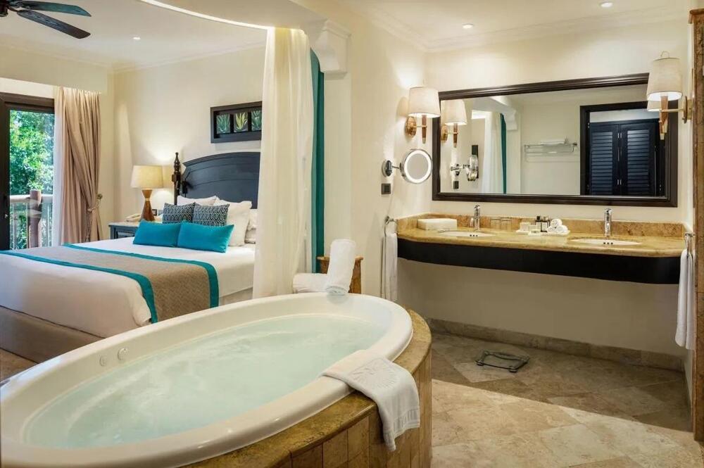 Foto general de Complejo Valentin Imperial Riviera Maya All Inclusive - Adults Only