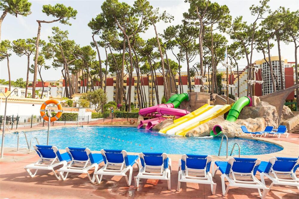 Foto de los servicios de Hotel AluaSun Marbella Park