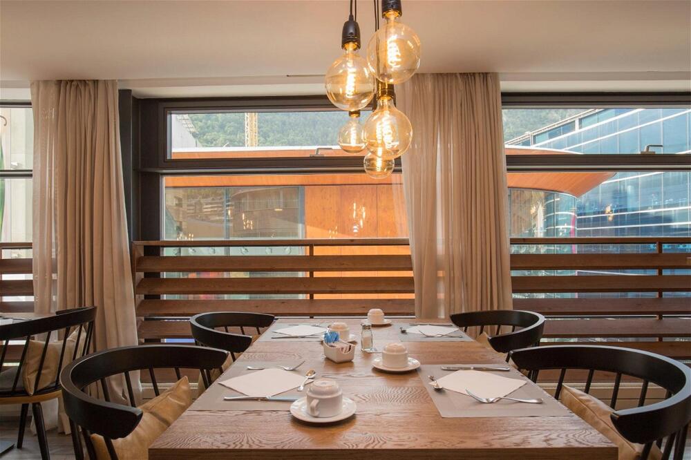 Foto de restauración de Hotel Yomo Centric