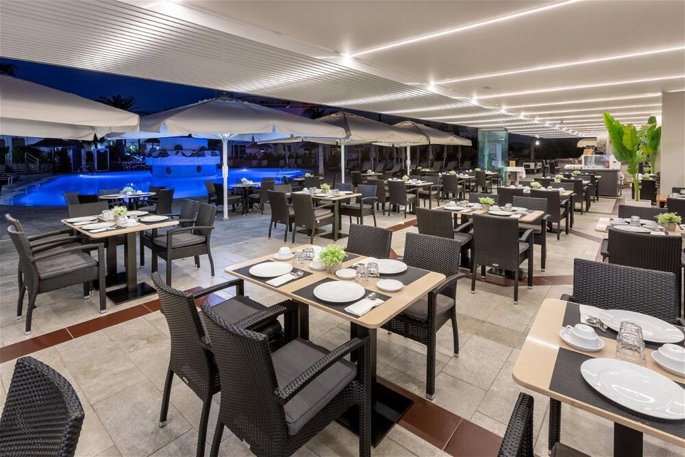 Foto de restauración de Aparthotel Sol Barbacan