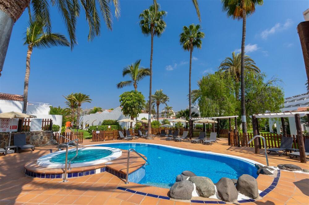 Foto de los servicios de Aparthotel Sol Barbacan