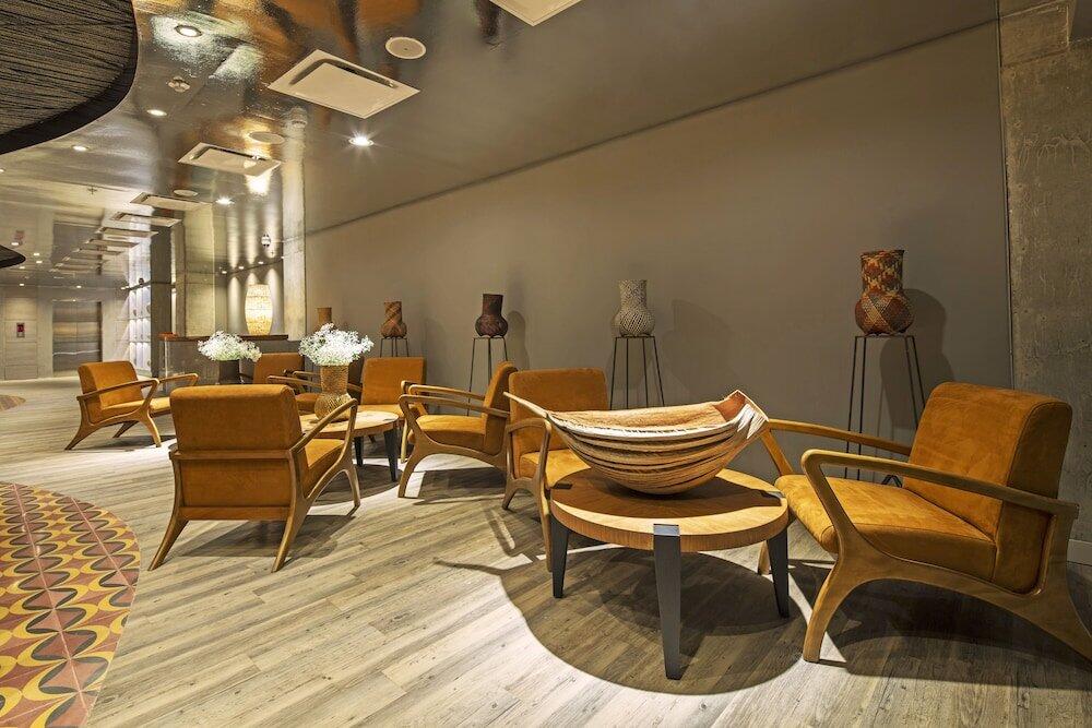Foto de las zonas nobles de Hotel Movich Buro 51