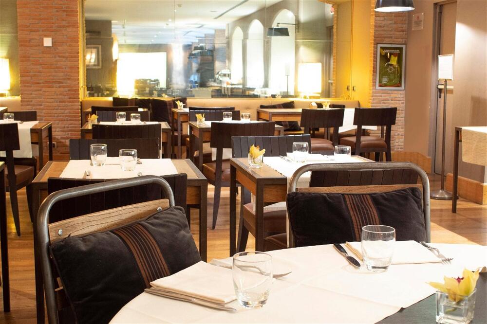 Foto de restauración de Starhotels Tuscany