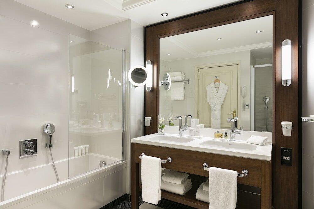 Foto del baño de Hôtel Barrière Le Majestic Cannes