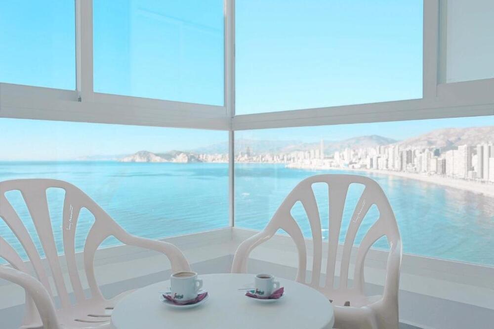 Foto de una habitación de Hotel Benikaktus