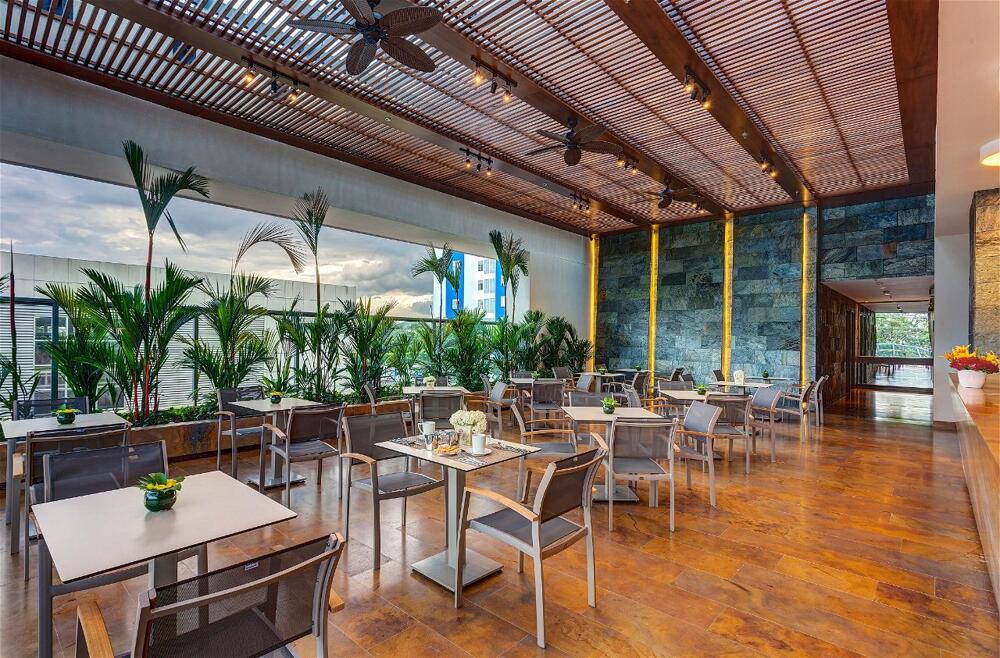 Foto de restauración de Estelar Villavicencio Hotel &amp;amp; Centro De Convenciones
