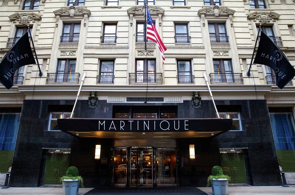 Foto del exterior de Hotel Martinique New York on Broadway, Curio Collection by Hilton
