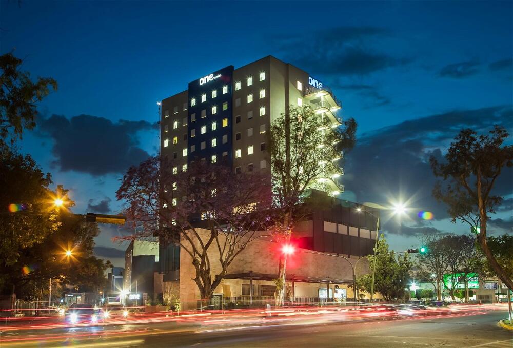 Foto del exterior de Hotel One Guadalajara Expo
