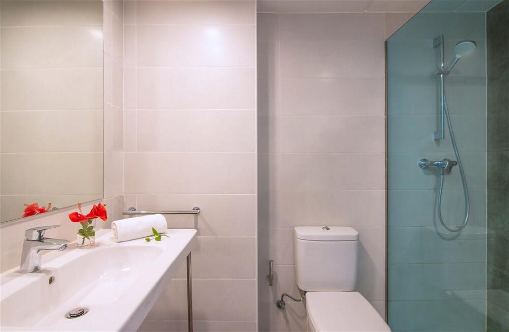 Foto del baño de Hotel Roquetas El Palmeral by Pierre &amp;amp; Vacances