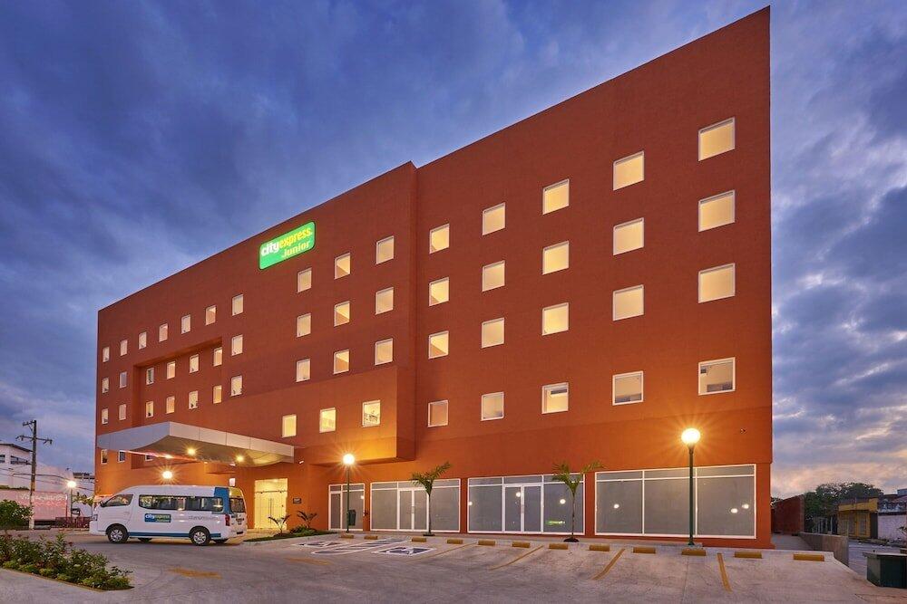 Foto del exterior de Hotel City Express Junior Tuxtepec