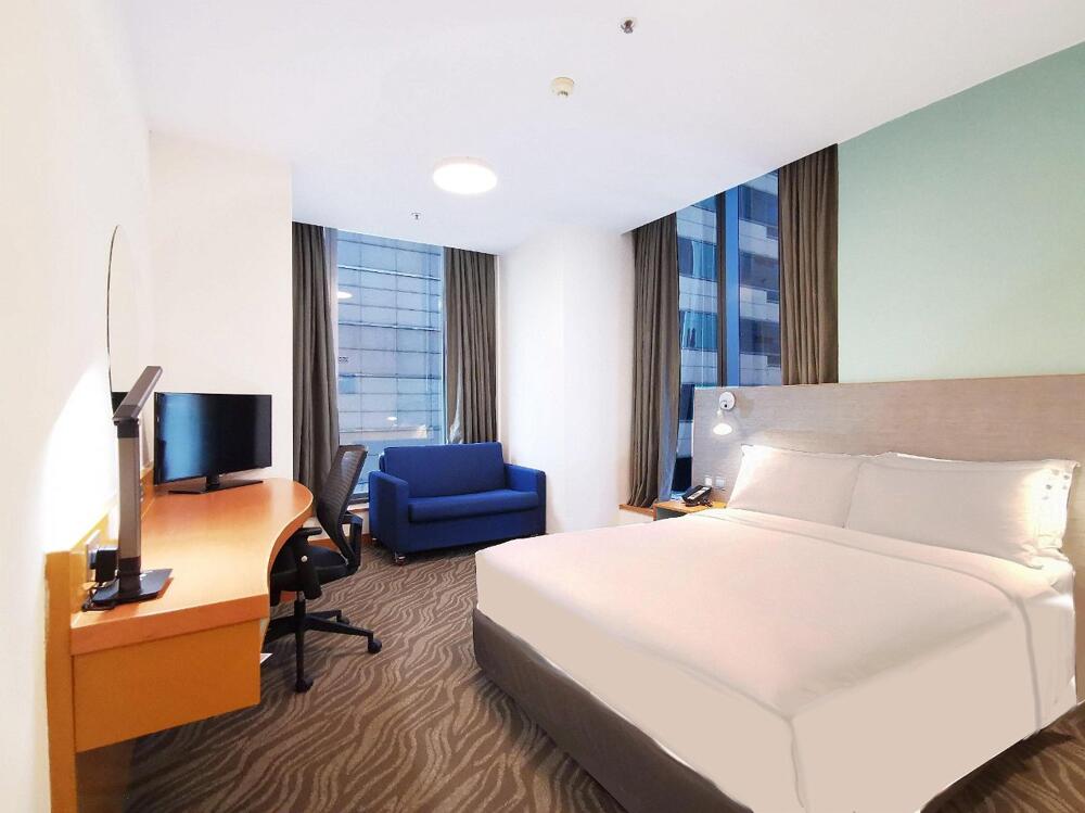 Foto de una habitación de Holiday Inn Express Hong Kong Causeway Bay, an IHG Hotel