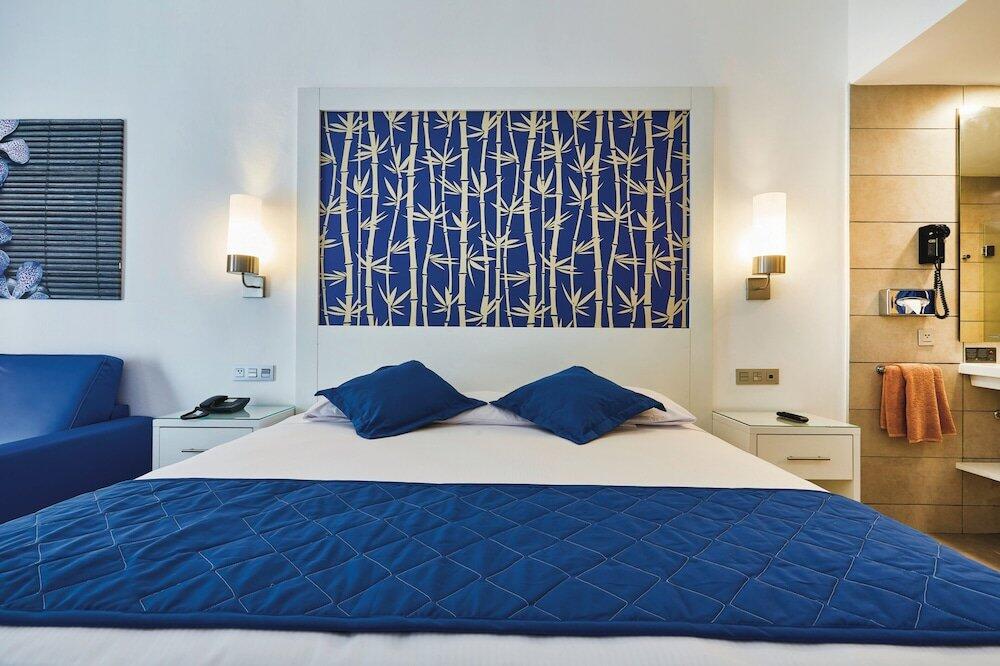 Foto de una habitación de Hotel Riu Bambu - All Inclusive