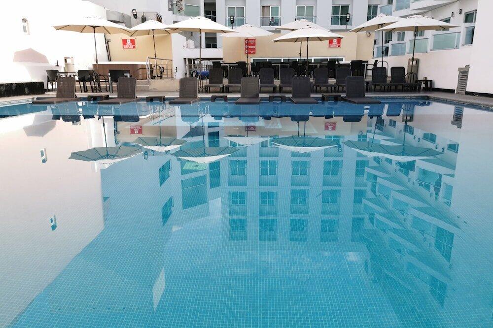 Foto de los servicios de Coral Island Beach View Hotel