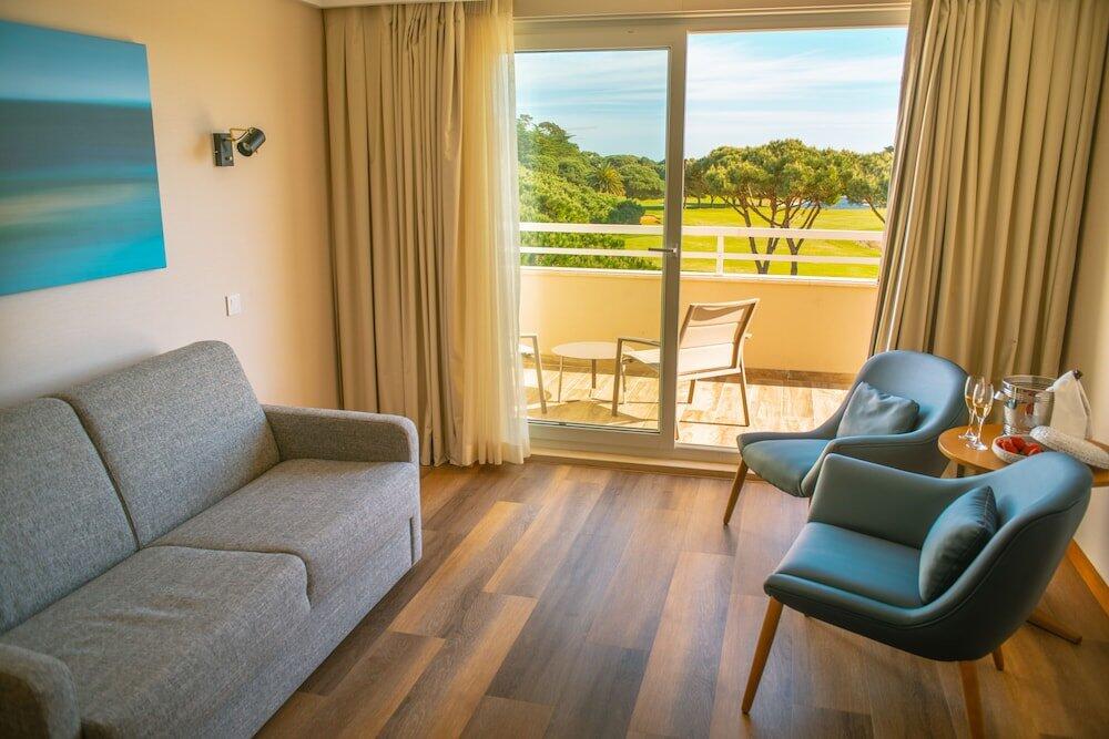 Foto de una habitación de Onyria Quinta da Marinha Hotel