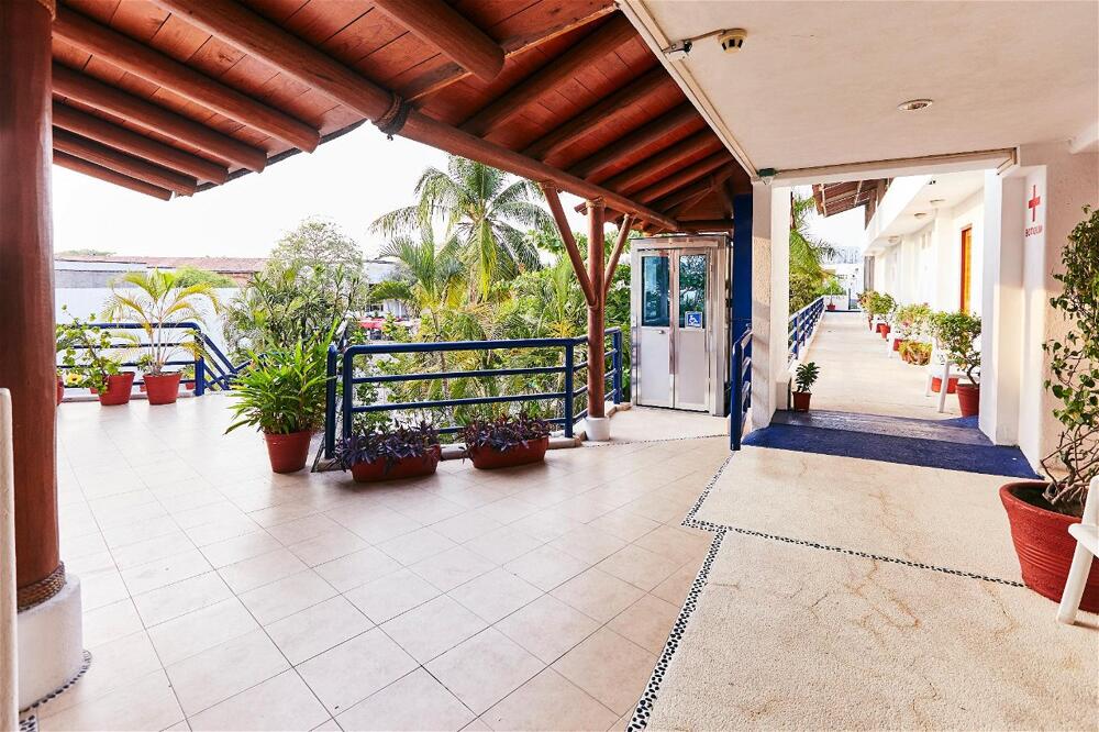 Foto del exterior de Hotel Suites Ixtapa Plaza