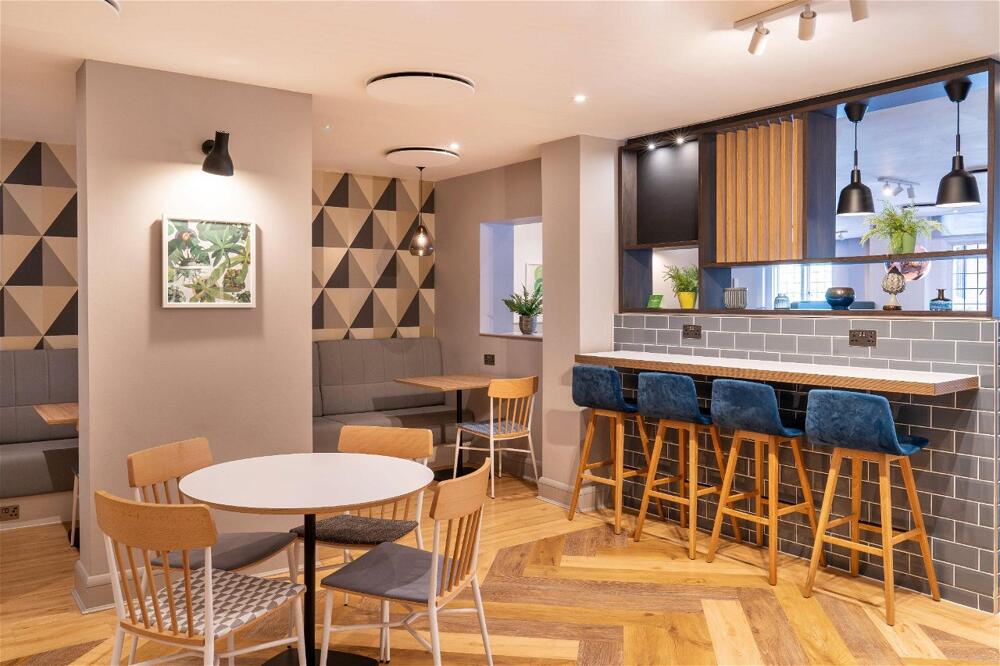 Foto de restauración de Holiday Inn London-Bexley, an IHG Hotel