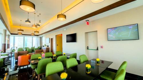 Dining – Holiday Inn Santo Domingo, an IHG Hotel