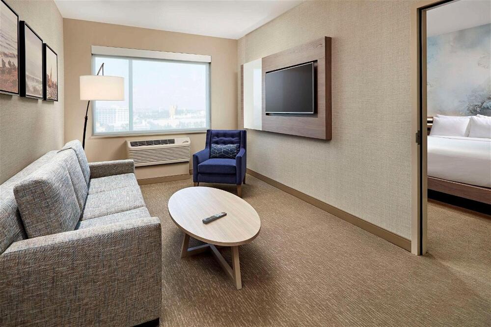 Foto general de Cambria Hotel &amp;amp; Suites Anaheim Resort Area