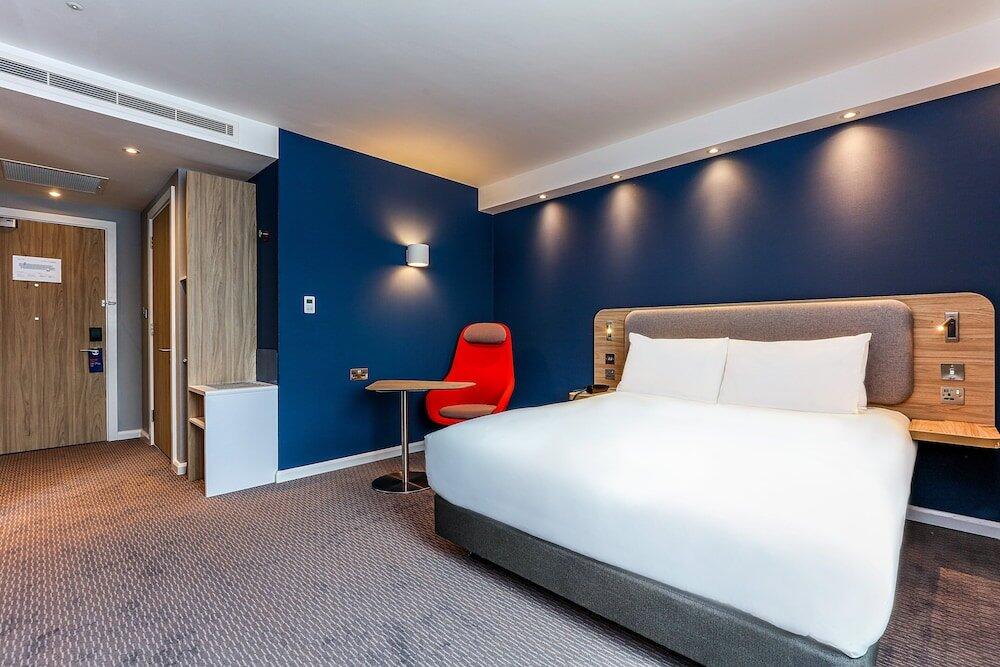 Foto de una habitación de Holiday Inn Express - Exeter - City Centre, an IHG Hotel