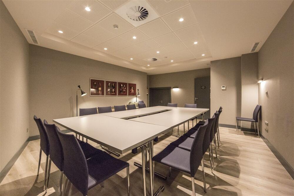 Foto de los servicios de Hotel Catalonia Granada