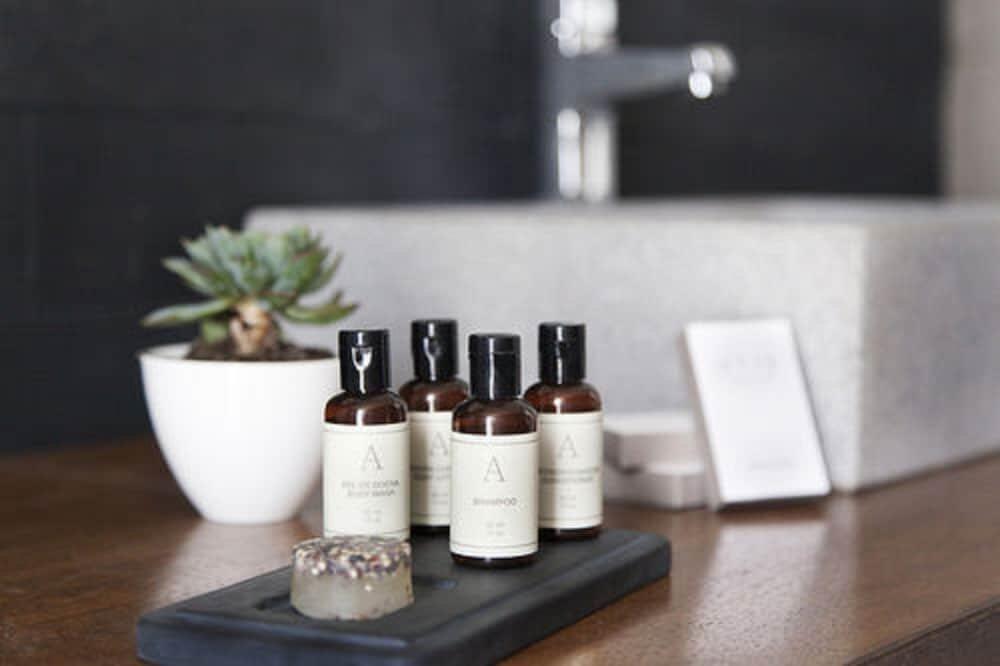 Foto del baño de Atix Hotel