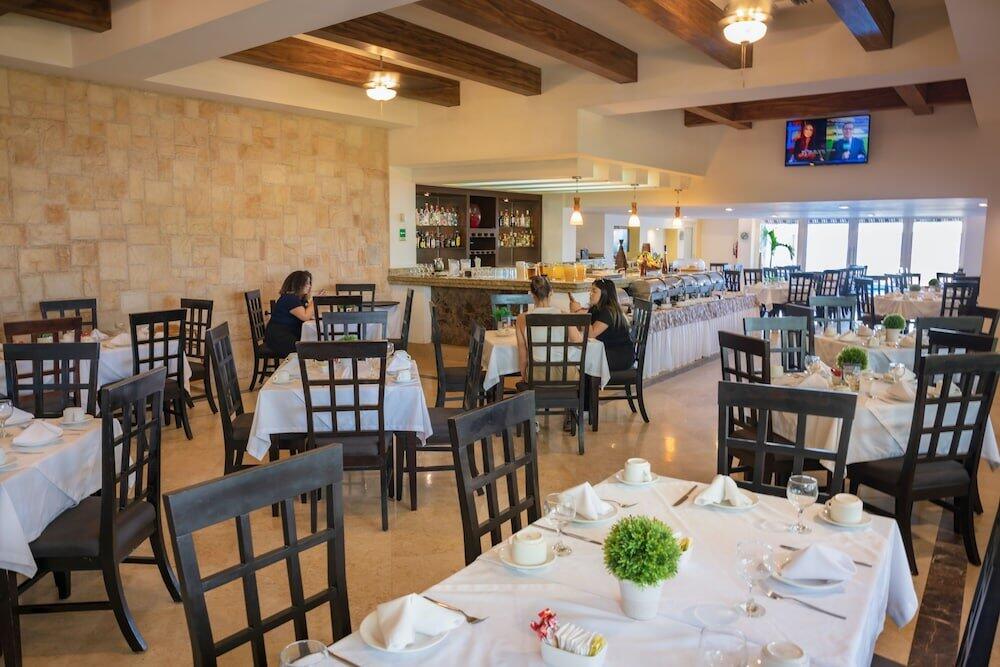 Foto de restauración de Best Western Hotel Posada Freeman Zona Dorada