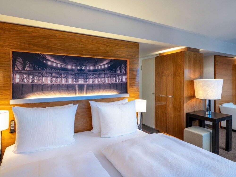 Room – Mövenpick Hotel Hamburg