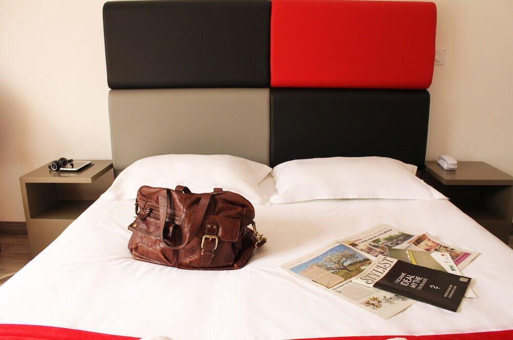 Foto de una habitación de Aparthotel Adonis Aix en Provence