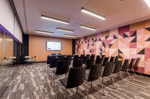 Foto de los servicios de Hotel YOTEL Porto