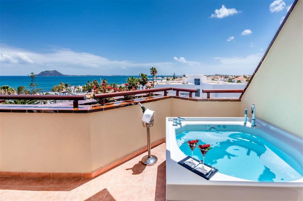 Facilities – Hotel Barceló Corralejo Bay - Adults Only