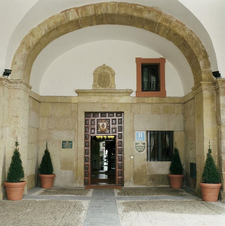 Foto del exterior de Parador de Sto. Domingo Bernardo de Fresneda