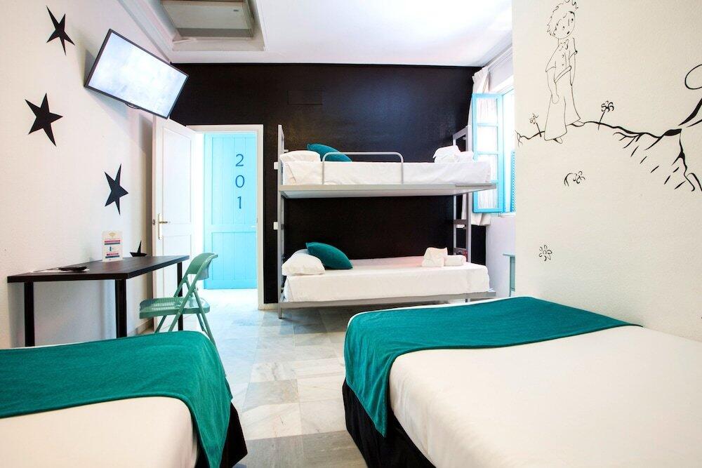 Foto de una habitación de Casual de las Letras Sevilla