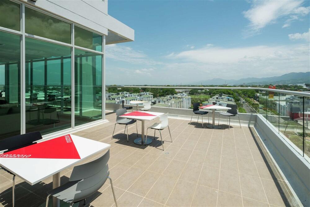 Foto de las zonas nobles de Hotel Hampton By Hilton Yopal