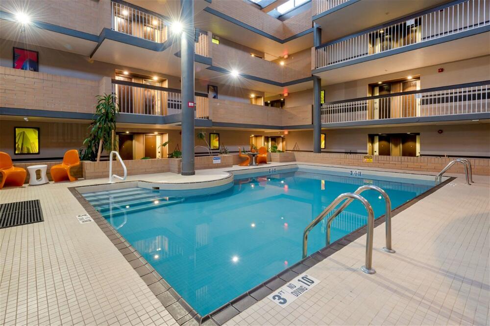 Foto de los servicios de Best Western Plus Village Park Inn