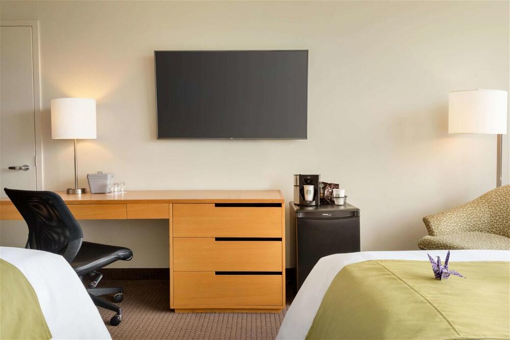 Foto de una habitación de Coast Chilliwack Hotel by APA