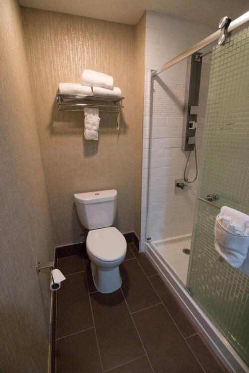 Foto del baño de Empieria High Sierra Hotel