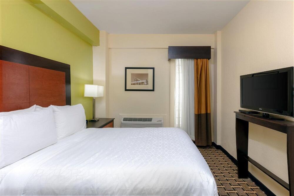 Foto general de Holiday Inn Express &amp;amp; Suites - Atlanta Downtown, an IHG Hotel