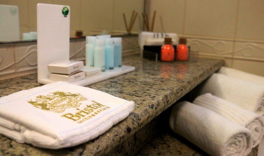Foto del baño de Bristol International Airport Hotel