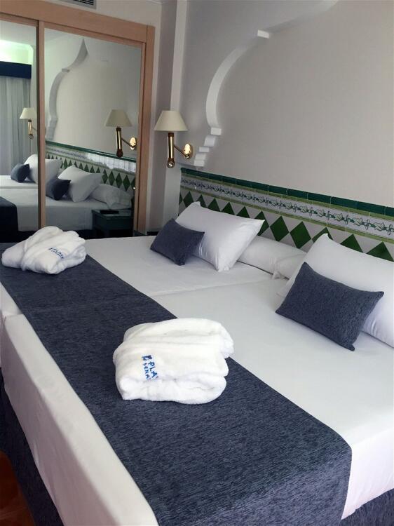 Foto de una habitación de Hotel Playacálida